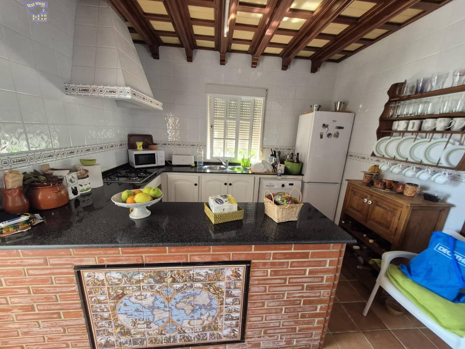 2 bedroom Villa for sale in Arcos de la Frontera with pool garage - € 290,000 (Ref: 9948109)
