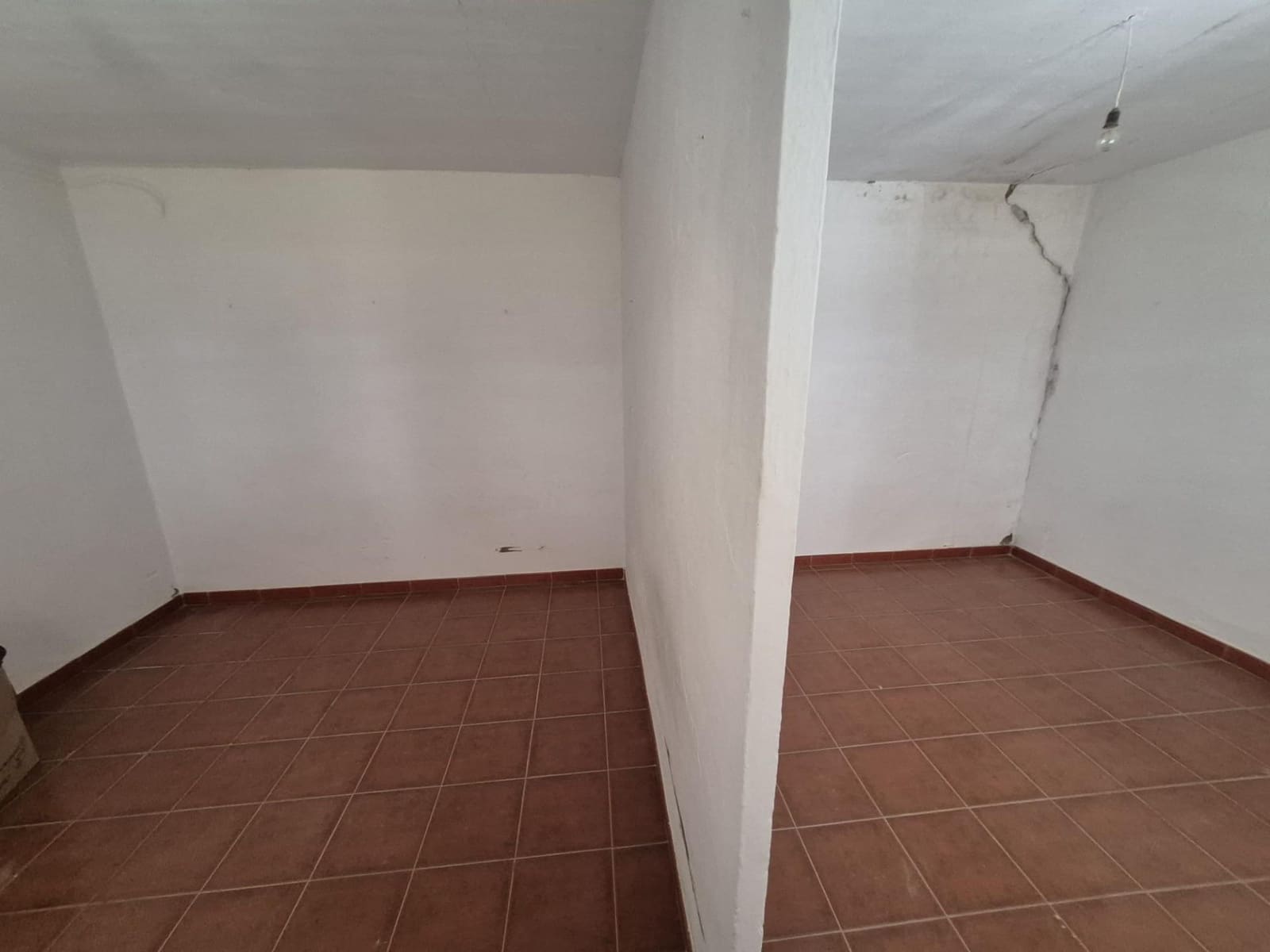 3 bedroom Townhouse for sale in Arcos de la Frontera - € 70,000 (Ref: 9966793)
