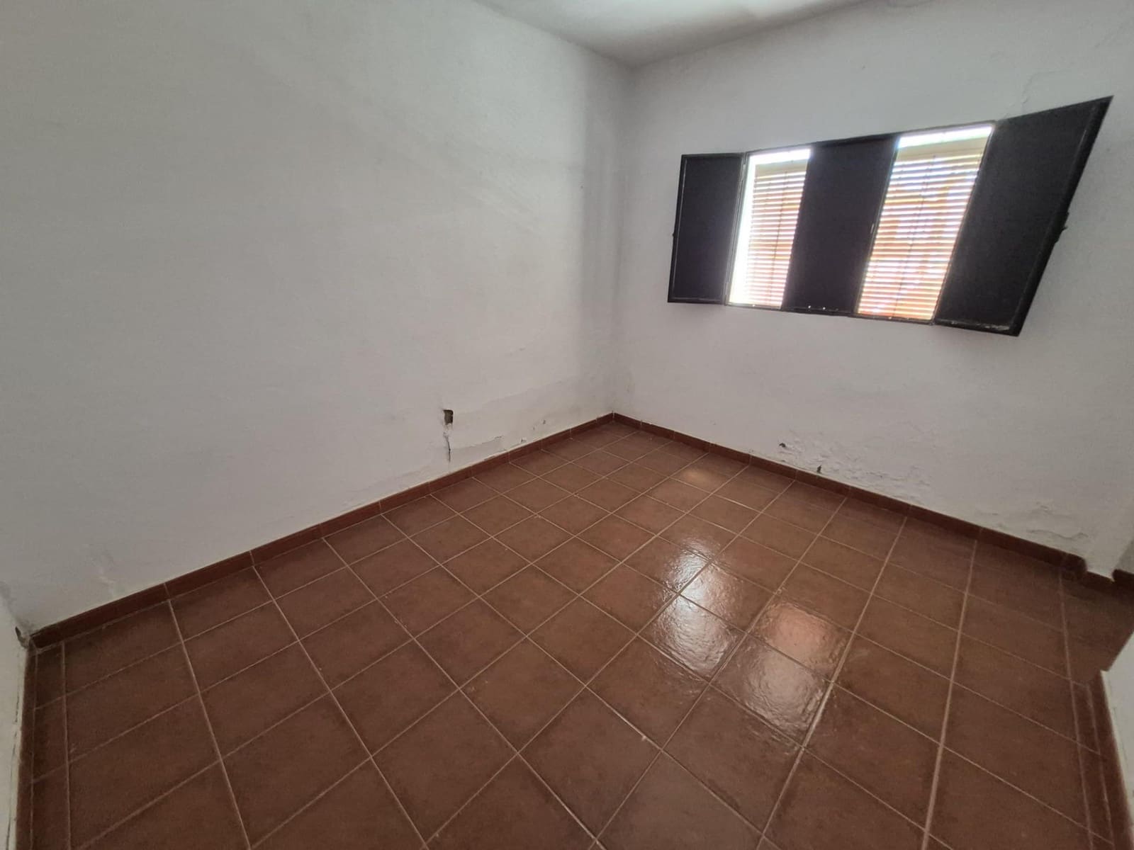 3 bedroom Townhouse for sale in Arcos de la Frontera - € 70,000 (Ref: 9966793)