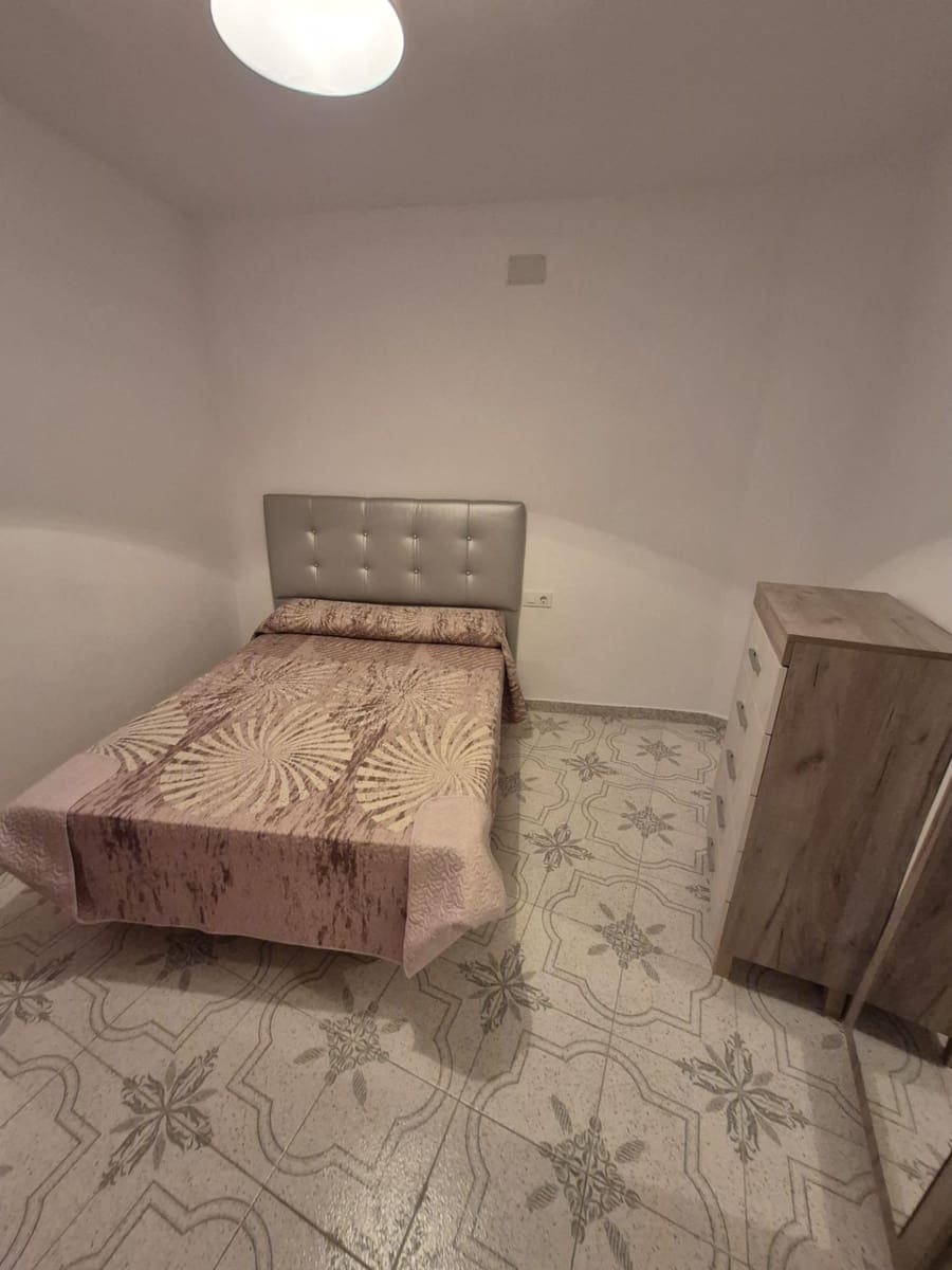 5 bedroom Townhouse for sale in Arcos de la Frontera - € 140,000 (Ref: 9973516)