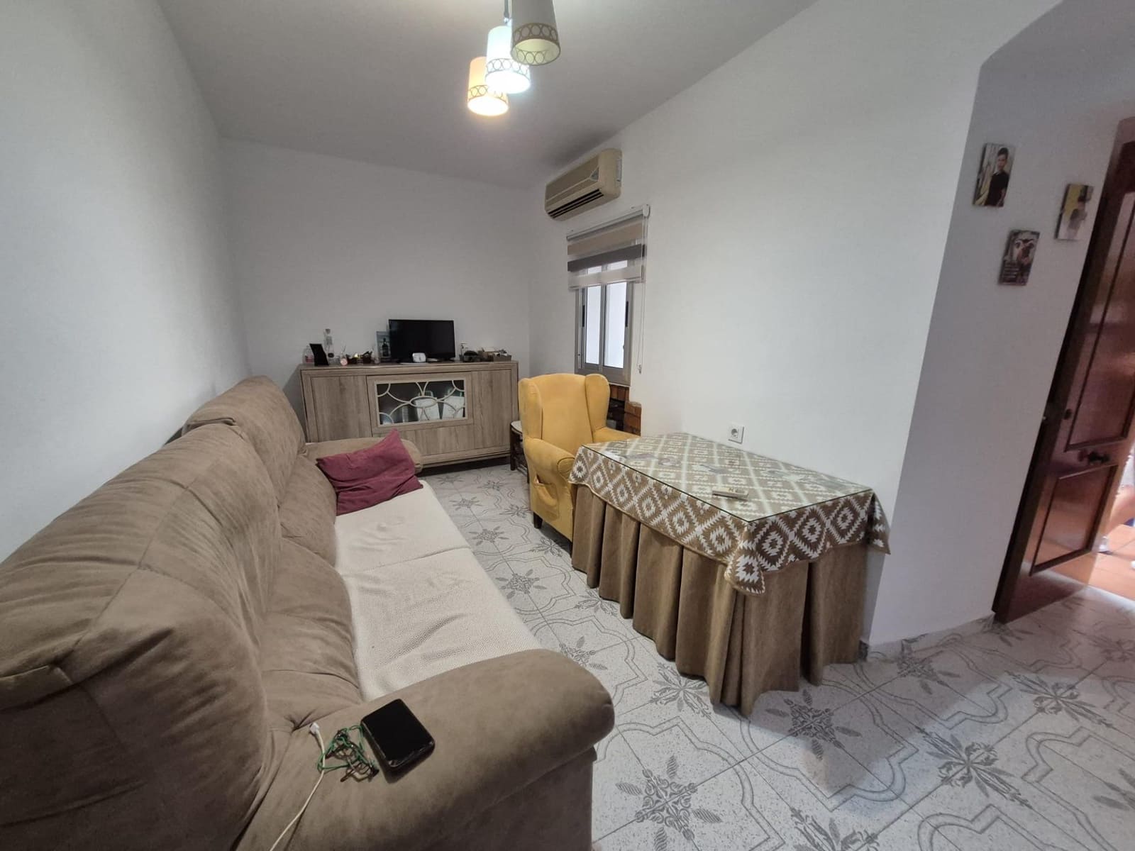 5 bedroom Townhouse for sale in Arcos de la Frontera - € 140,000 (Ref: 9973516)