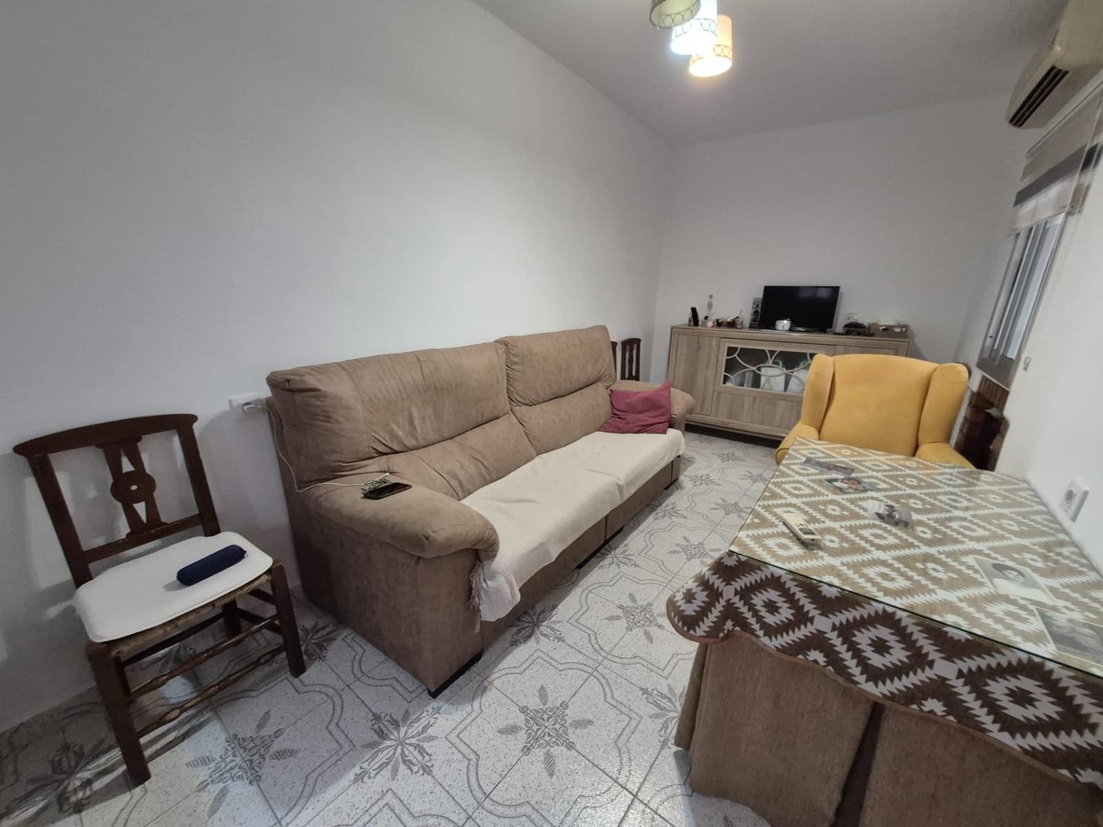 5 bedroom Townhouse for sale in Arcos de la Frontera - € 140,000 (Ref: 9973516)