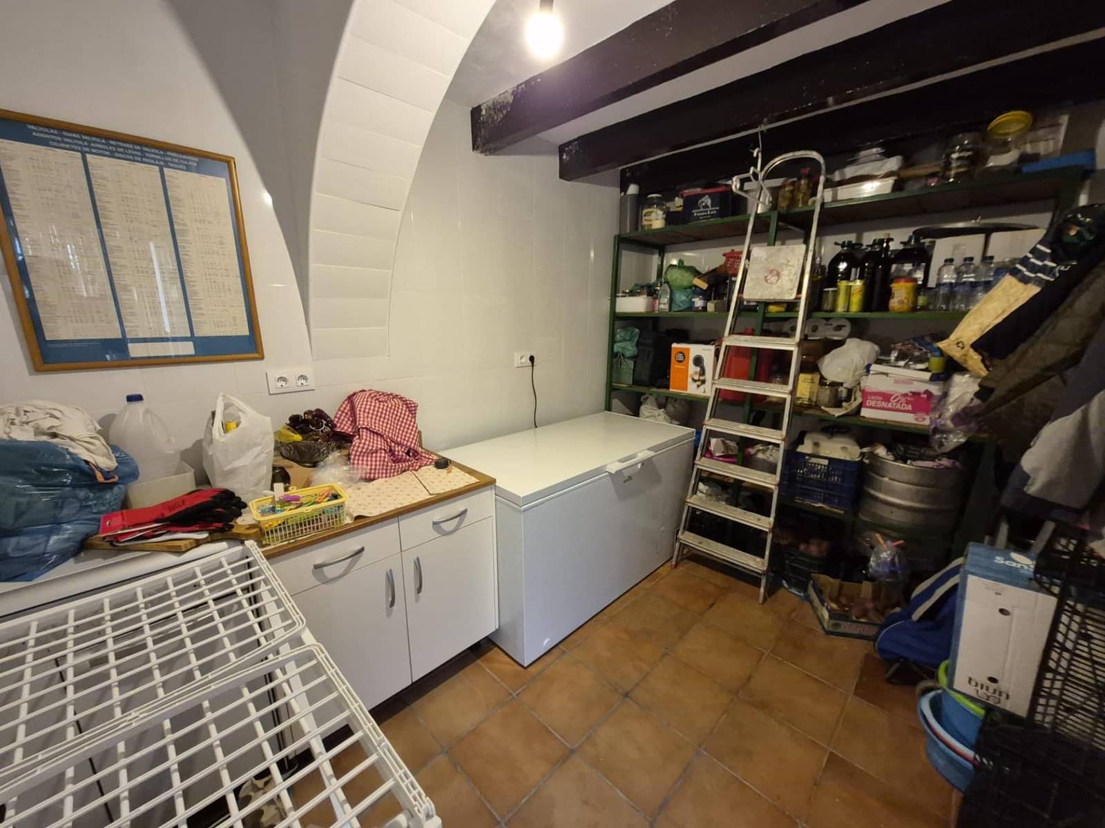 5 bedroom Townhouse for sale in Arcos de la Frontera - € 140,000 (Ref: 9973516)