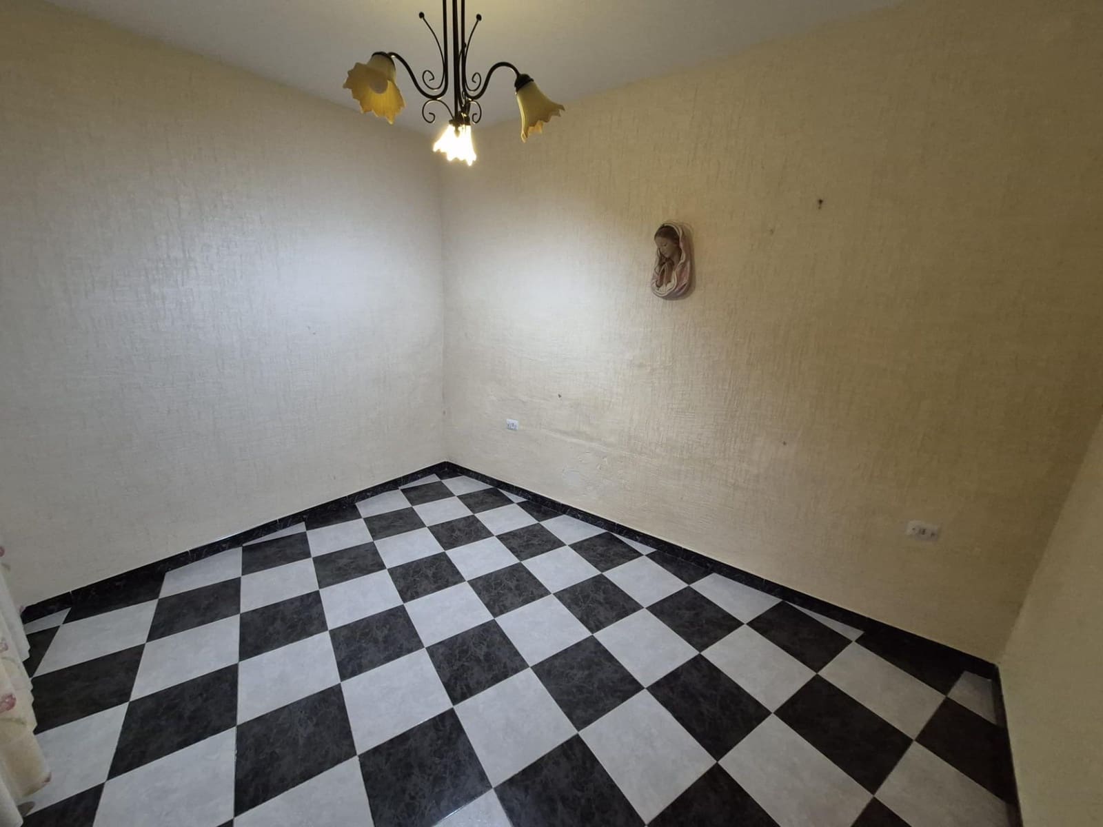 5 bedroom Townhouse for sale in Arcos de la Frontera - € 140,000 (Ref: 9973516)