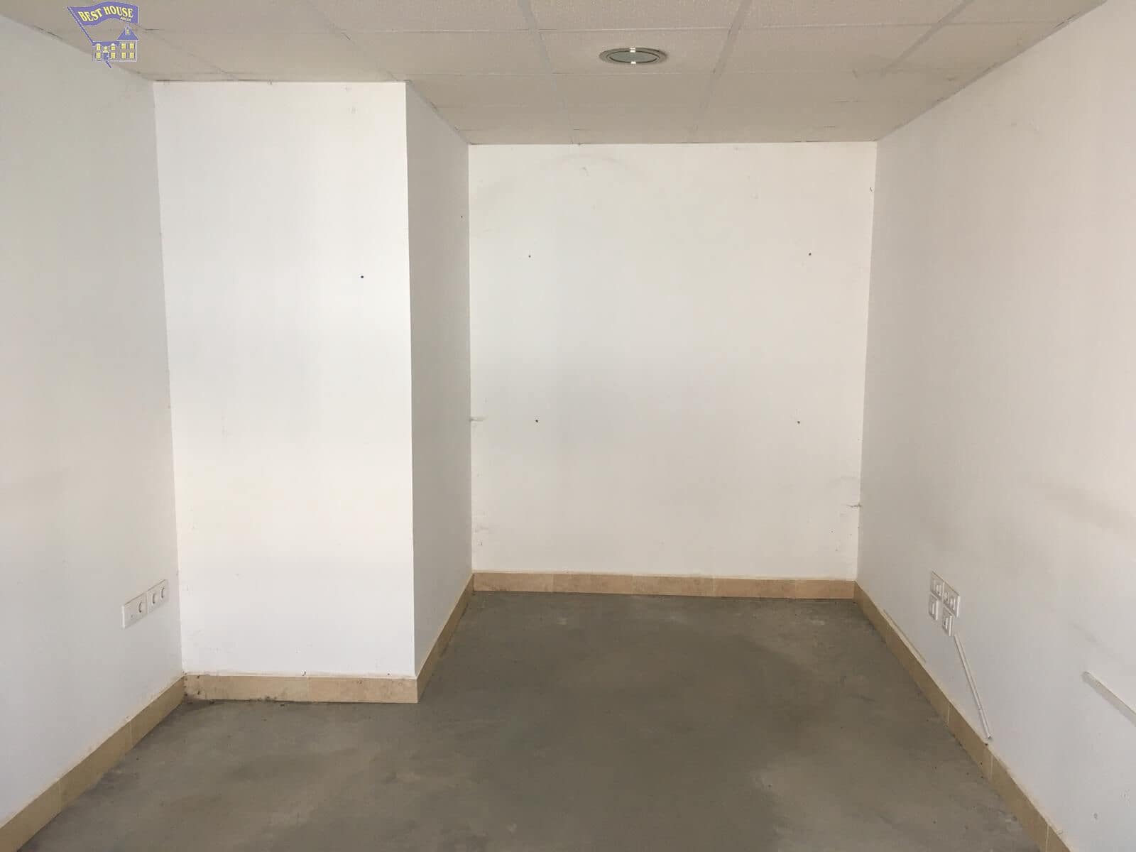 Företag till salu i Espera - 114 000 € (Ref: 9986985)