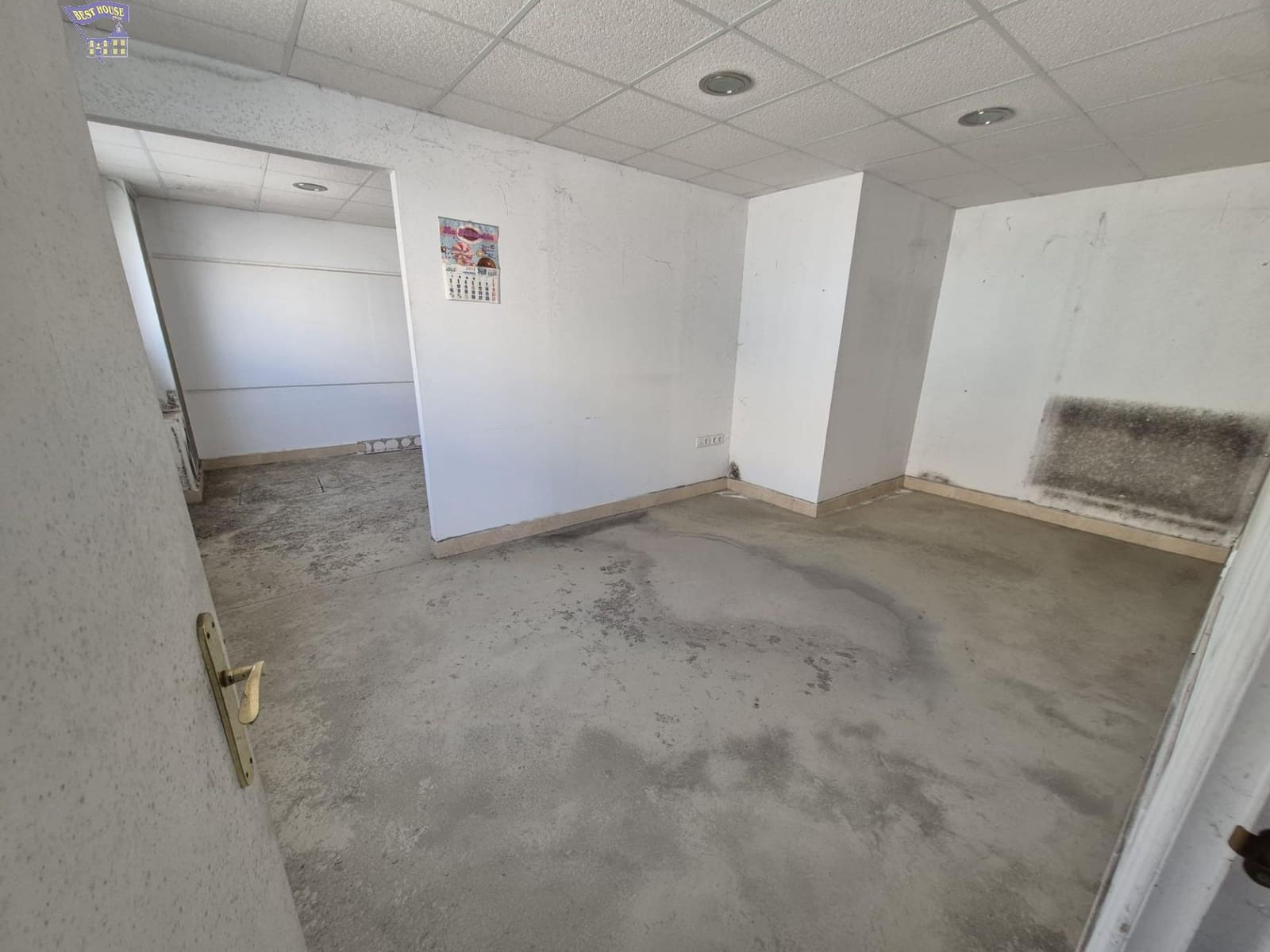 Företag till salu i Espera - 114 000 € (Ref: 9986985)