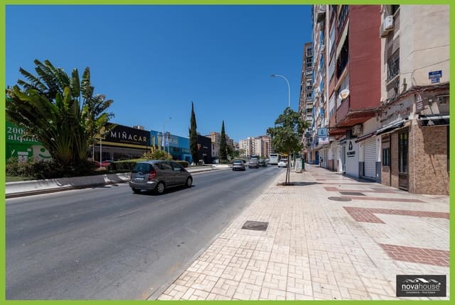 3 soverom Leilighet til salgs i Cruz del Humilladero, Málaga by - € 305 000 (Ref: 10004240)