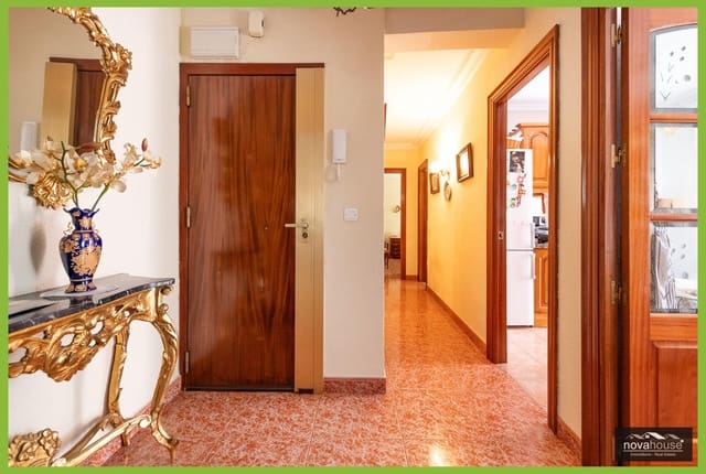 3 soverom Leilighet til salgs i Cruz del Humilladero, Málaga by - € 305 000 (Ref: 10004240)
