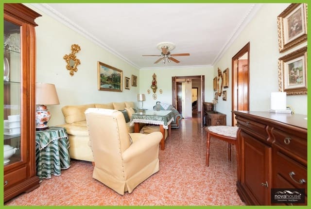 3 soverom Leilighet til salgs i Cruz del Humilladero, Málaga by - € 305 000 (Ref: 10004240)