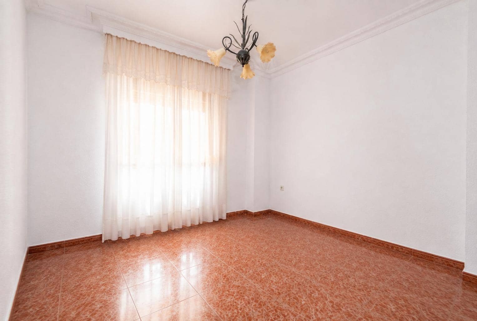 3 sovrum Lägenhet till salu i Malaga stad - 305 000 € (Ref: 10004240)