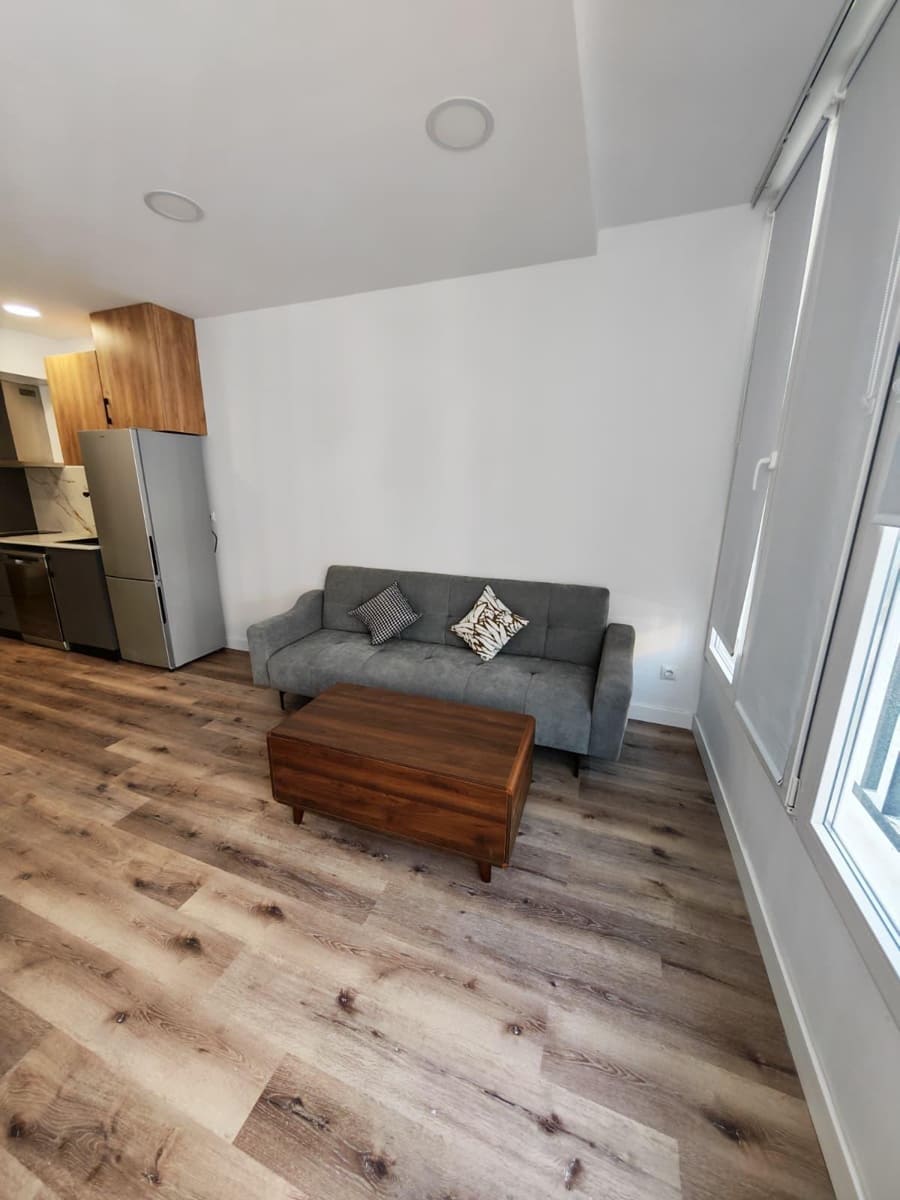Studio att hyra i Alhaurin de la Torre med garage - 890 € (Ref: 10027371)