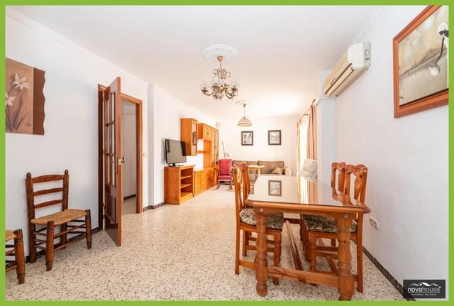 3 bedroom Flat for sale in Rincón de la Victoria with garage - € 360,000 (Ref: 10049336)
