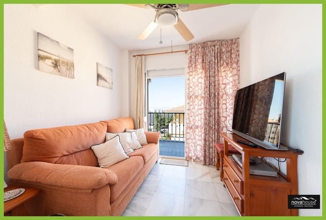 Ático de 2 habitaciones en Rincón de la Victoria en venta con piscina garaje - 388.000 € (Ref: 10115923)