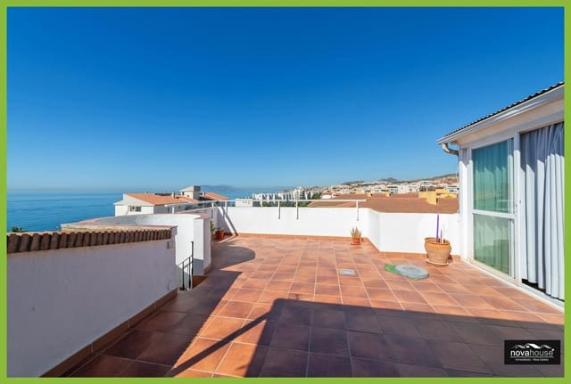 Ático de 2 habitaciones en Rincón de la Victoria en venta con piscina garaje - 388.000 € (Ref: 10115923)