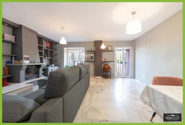 4 camera da letto Villetta a Schiera in vendita in Rincón de la Victoria - 576.500 € (Rif: 10115924)