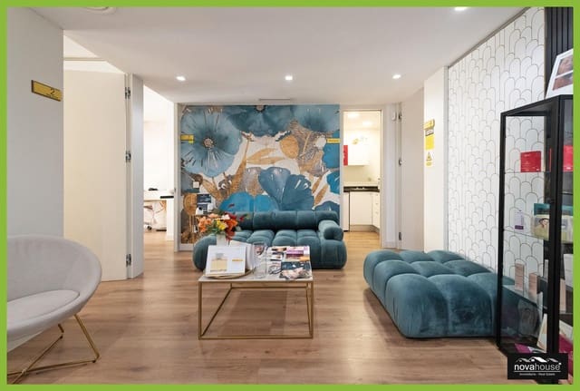 3 slaapkamer Flat te koop in Málaga stad met garage - € 470.000 (Ref: 10120249)