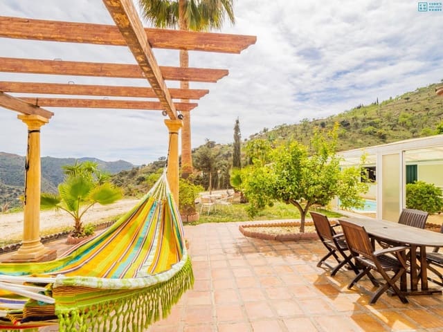 5 Zimmer Finca/Landgut zu verkaufen in Casabermeja mit Pool Garage - 525.500 € (Ref: 6760049)