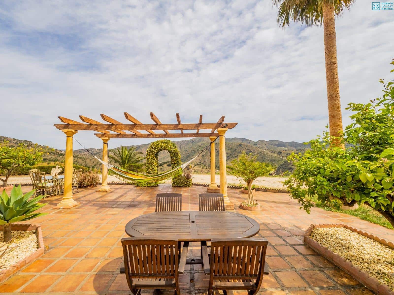 5 bedroom Finca/Country House for sale in Casabermeja with pool garage - € 525,500 (Ref: 6760049)