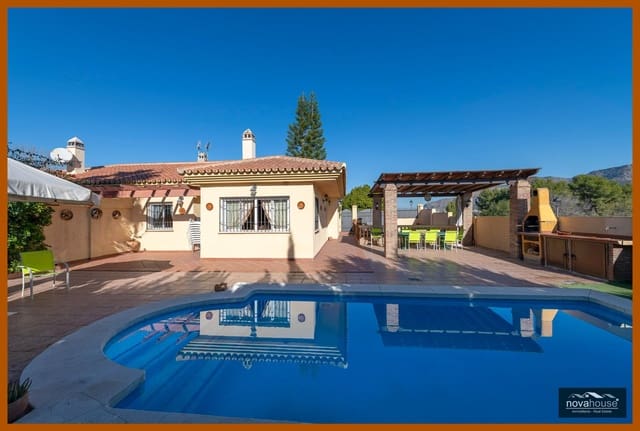 3 slaapkamer Villa te koop in Cerralba, Pizarra met zwembad garage - € 359.900 (Ref: 8019207)