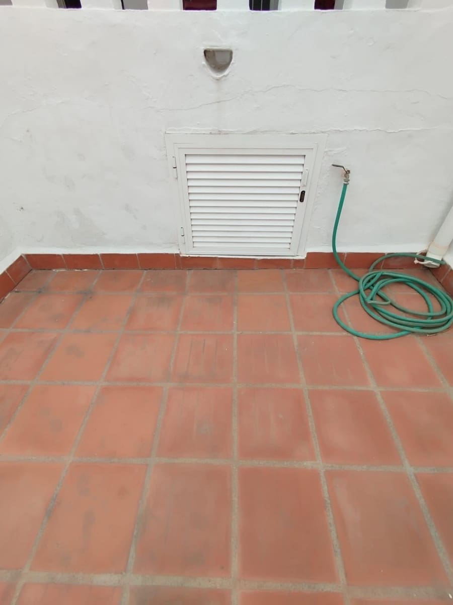 2 bedroom Villa for sale in Torrox-Costa with pool - € 320,000 (Ref: 8195434)