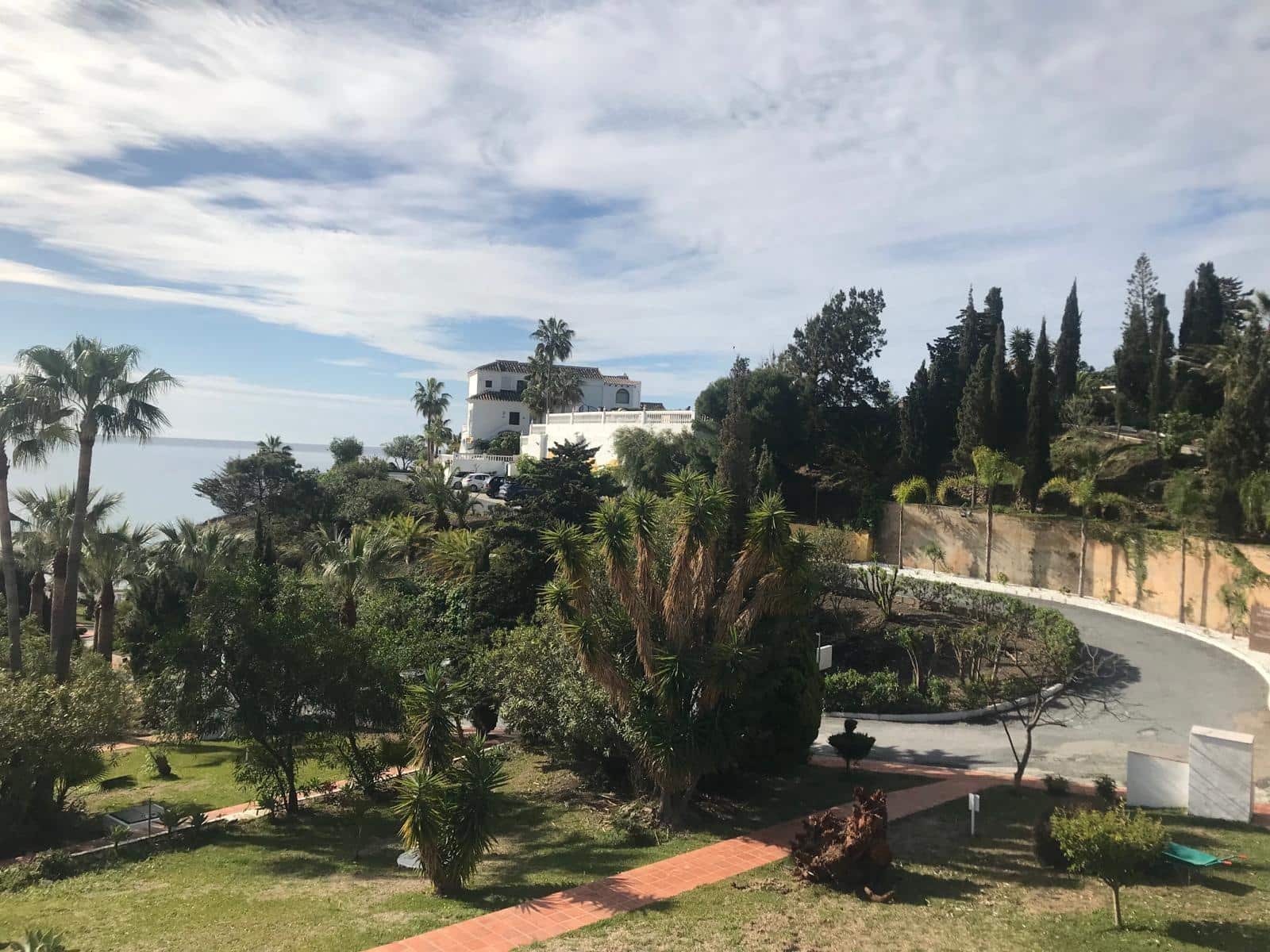 2 bedroom Villa for sale in Torrox-Costa with pool - € 320,000 (Ref: 8195434)