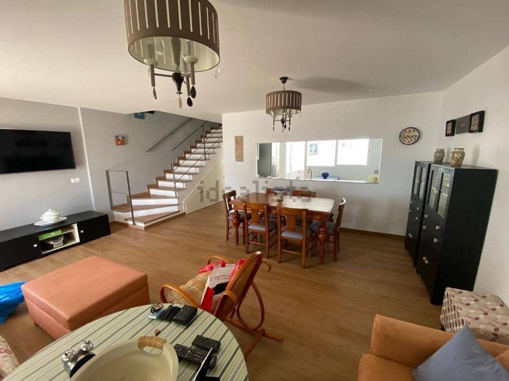 2 soveværelse Semi-Rækkehus til salg i Velez-Malaga - € 450.000 (Ref: 8339705)