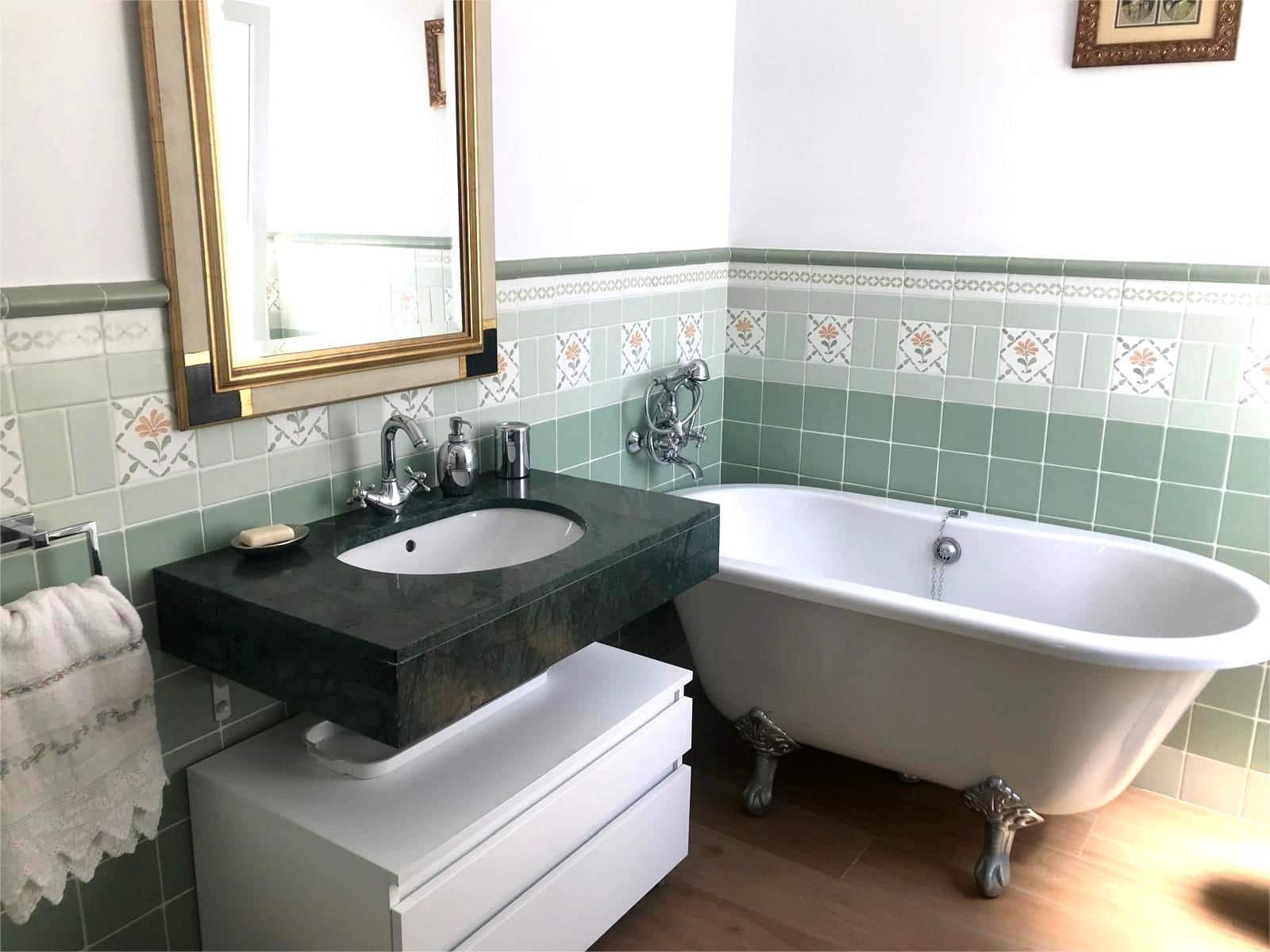 2 soveværelse Semi-Rækkehus til salg i Velez-Malaga - € 450.000 (Ref: 8339705)