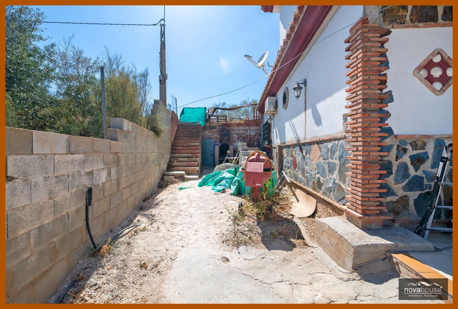 4 bedroom Villa for sale in Rincon de la Victoria with pool garage - € 524,000 (Ref: 8392739)