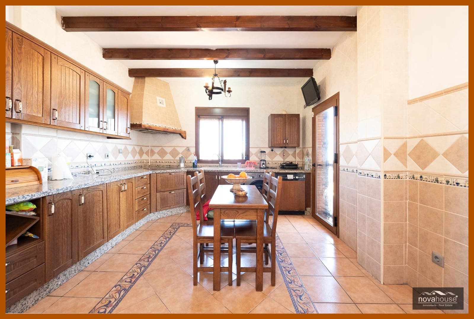 4 sypialnia Willa na sprzedaż w Rincon de la Victoria z basenem garażem - 524 000 € (Ref: 8392739)