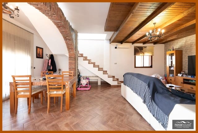 Chalet de 4 habitaciones en Rincón de la Victoria en venta con piscina garaje - 524.000 € (Ref: 8392739)
