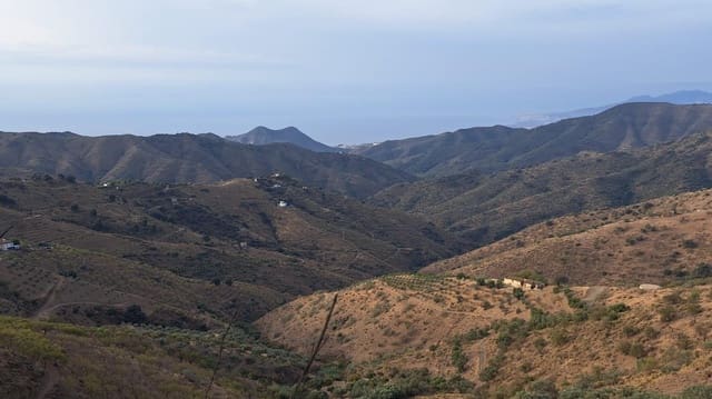 Ubebygd land til salgs i Málaga by - € 275 000 (Ref: 8767209)