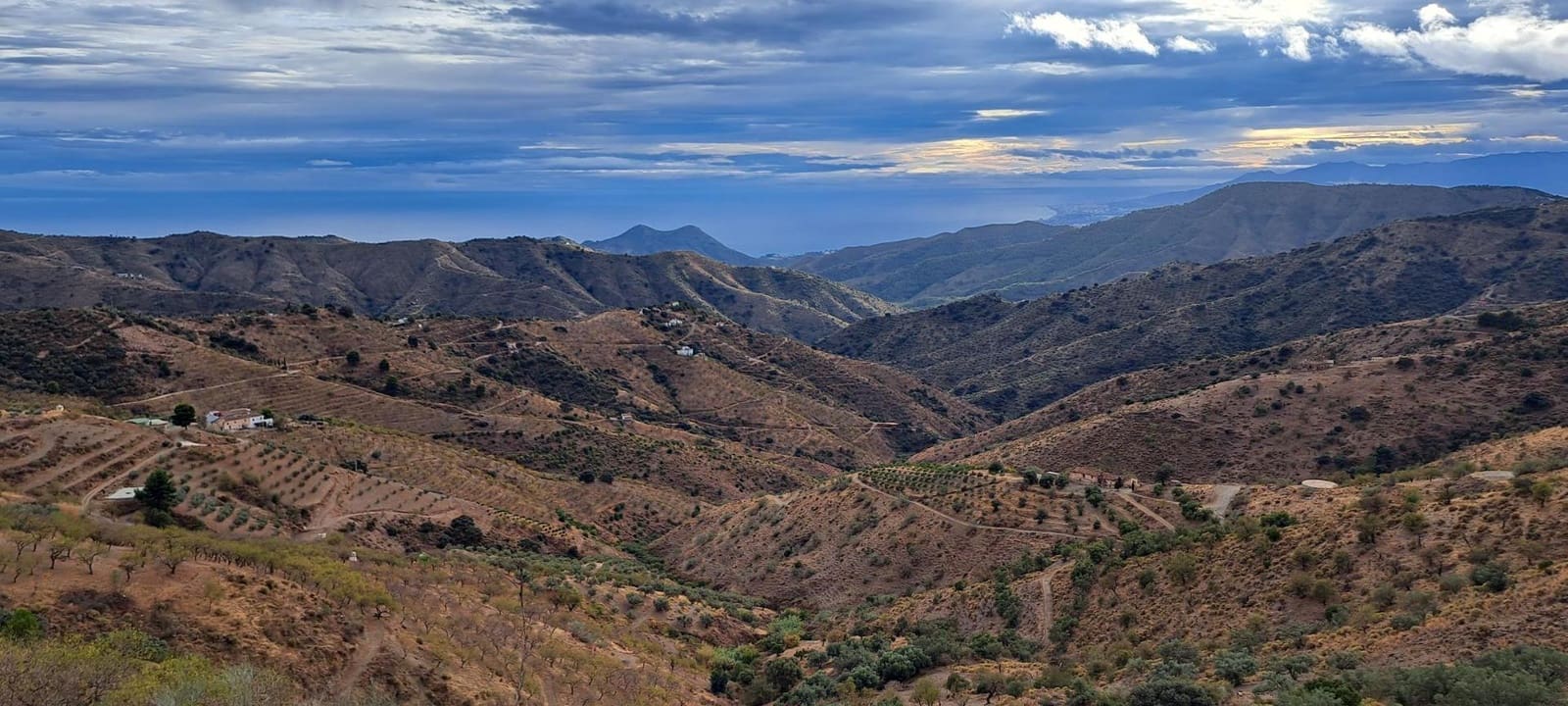 Grunde uden byggetilladelser til salg i Malaga by - € 275.000 (Ref: 8767209)