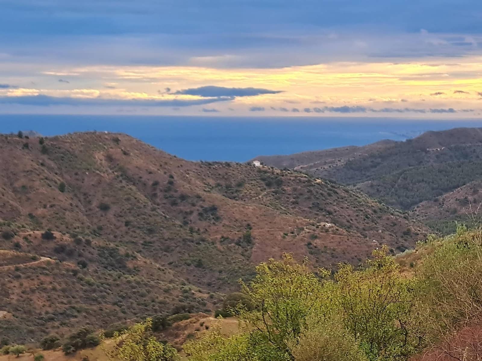 Grunde uden byggetilladelser til salg i Malaga by - € 275.000 (Ref: 8767209)