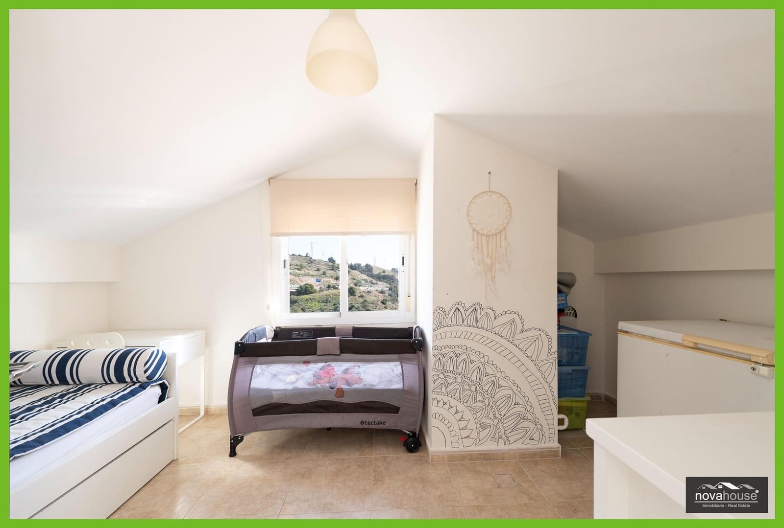 4 soveværelse Rækkehus til salg i Malaga by med garage - € 549.900 (Ref: 8825202)