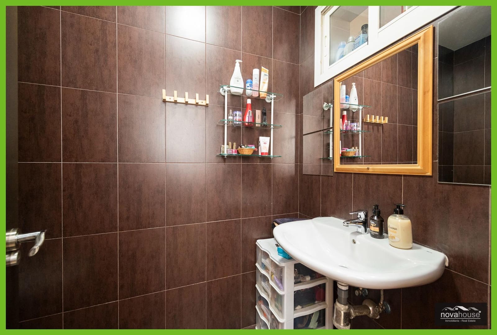 4 soveværelse Rækkehus til salg i Malaga by med garage - € 549.900 (Ref: 8825202)