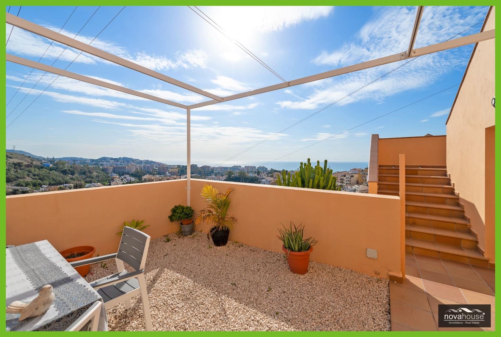 4 slaapkamer Rijtjeshuis te koop in Malaga stad met garage - € 549.000 (Ref: 8825202)