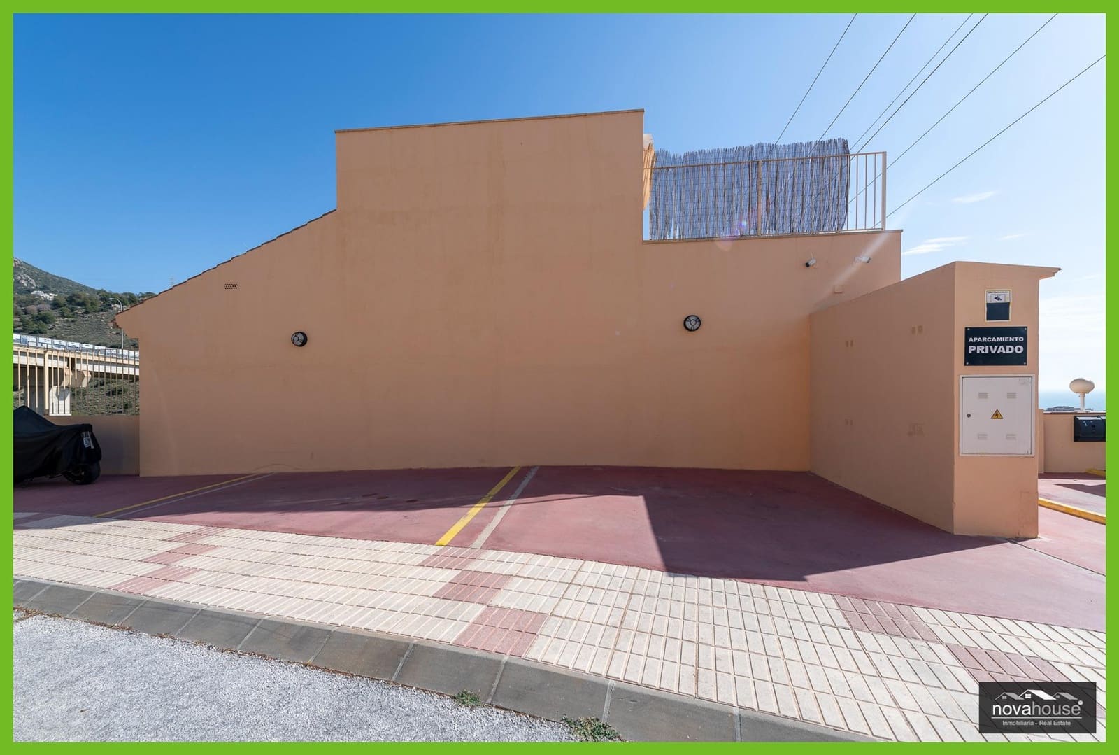 4 slaapkamer Rijtjeshuis te koop in Malaga stad met garage - € 549.000 (Ref: 8825202)