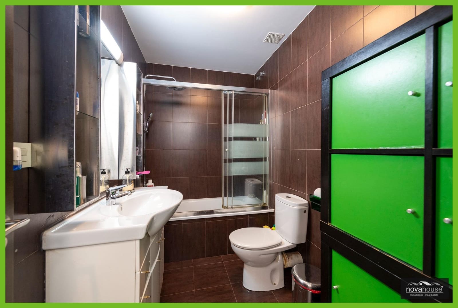 4 slaapkamer Rijtjeshuis te koop in Malaga stad met garage - € 544.900 (Ref: 8825202)