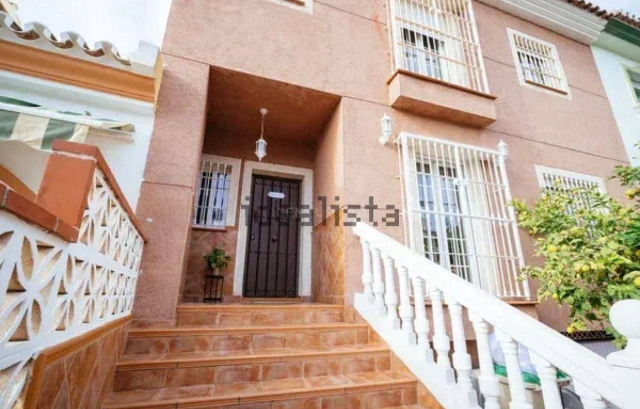 5 quarto Moradia Geminada para venda em Puerto de la Torre com piscina garagem - 660 000 € (Ref: 8836554)