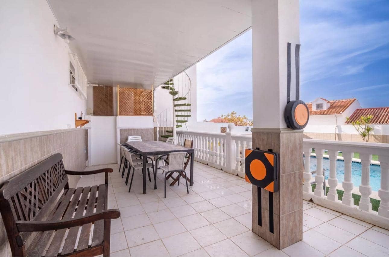 5 quarto Moradia Geminada para venda em Puerto de la Torre com piscina garagem - 660 000 € (Ref: 8836554)