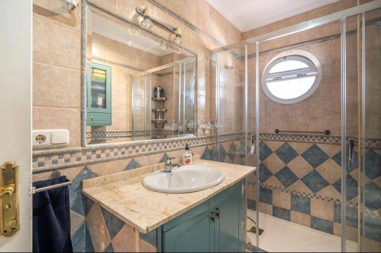 5 quarto Moradia Geminada para venda em Puerto de la Torre com piscina garagem - 660 000 € (Ref: 8836554)