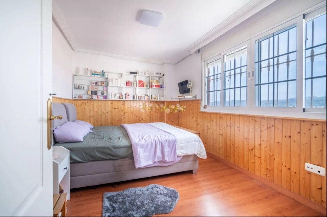 5 chambre Villa/Maison Semi-Mitoyenne à vendre à Puerto de la Torre avec piscine garage - 690 000 € (Ref: 8836554)