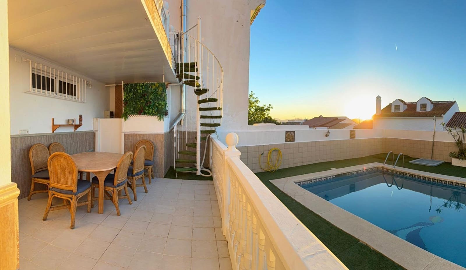 5 chambre Villa/Maison Semi-Mitoyenne à vendre à Puerto de la Torre avec piscine garage - 690 000 € (Ref: 8836554)