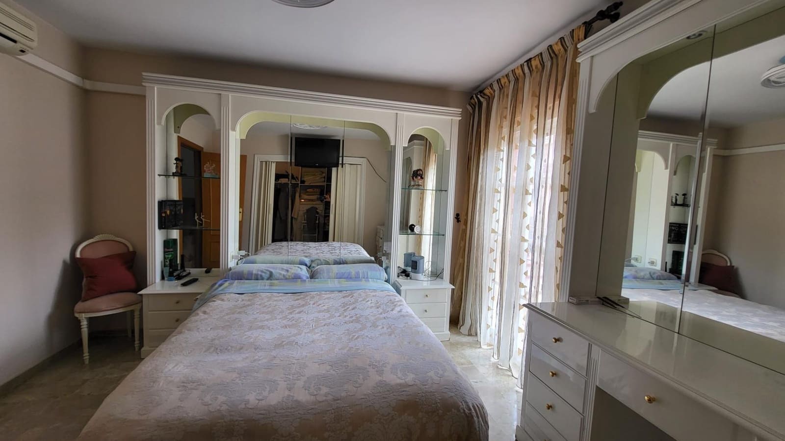 5 soveværelse Byhus til salg i Rincon de la Victoria med swimmingpool garage - € 494.900 (Ref: 8869617)