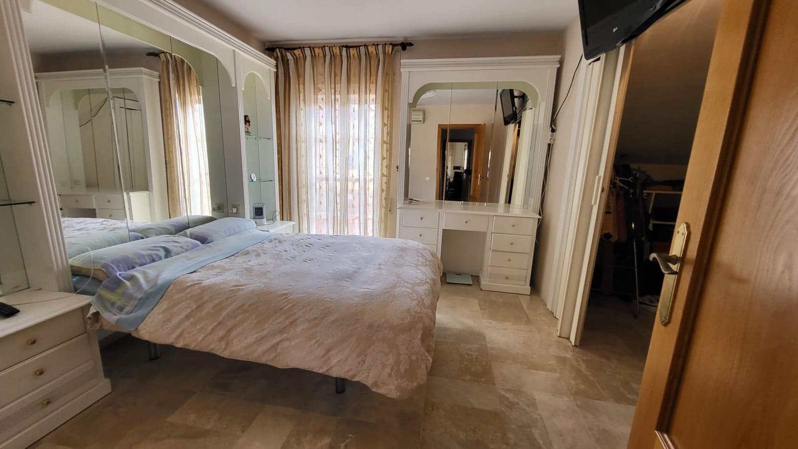 5 soveværelse Byhus til salg i Rincon de la Victoria med swimmingpool garage - € 494.900 (Ref: 8869617)