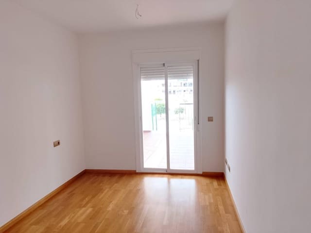 Piso de 3 habitaciones en Rincón de la Victoria en venta con piscina - 410.000 € (Ref: 8950762)