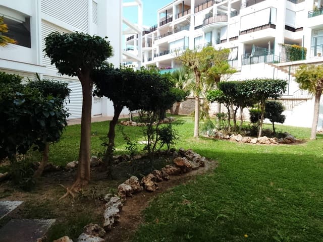 Piso de 3 habitaciones en Rincón de la Victoria en venta con piscina - 410.000 € (Ref: 8950762)