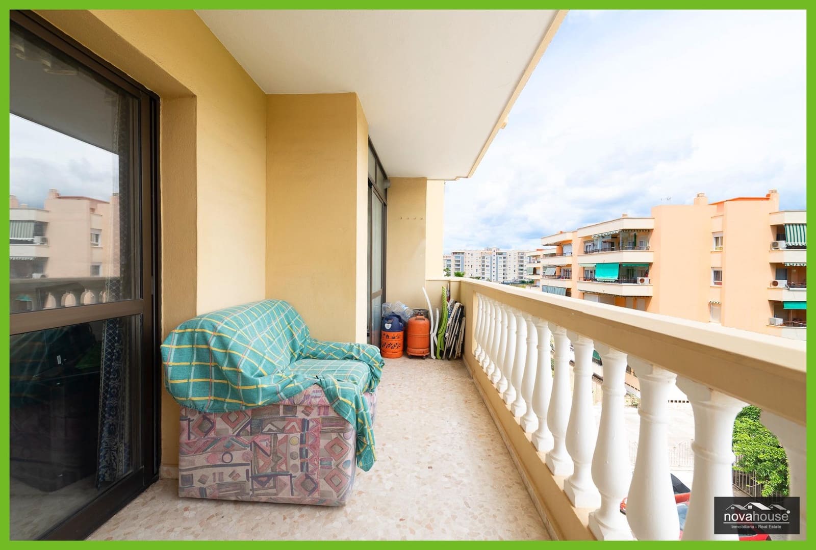 3 bedroom Flat for sale in Rincon de la Victoria with pool garage - € 379,000 (Ref: 8957089)