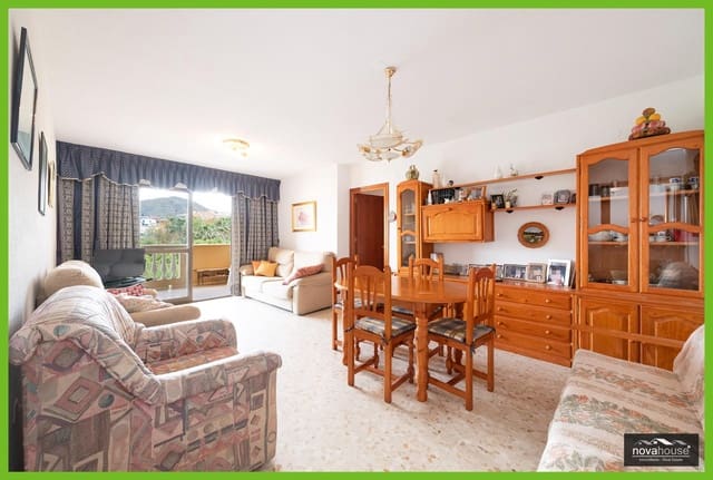 Piso de 3 habitaciones en Rincón de la Victoria en venta con piscina garaje - 389.000 € (Ref: 8957089)