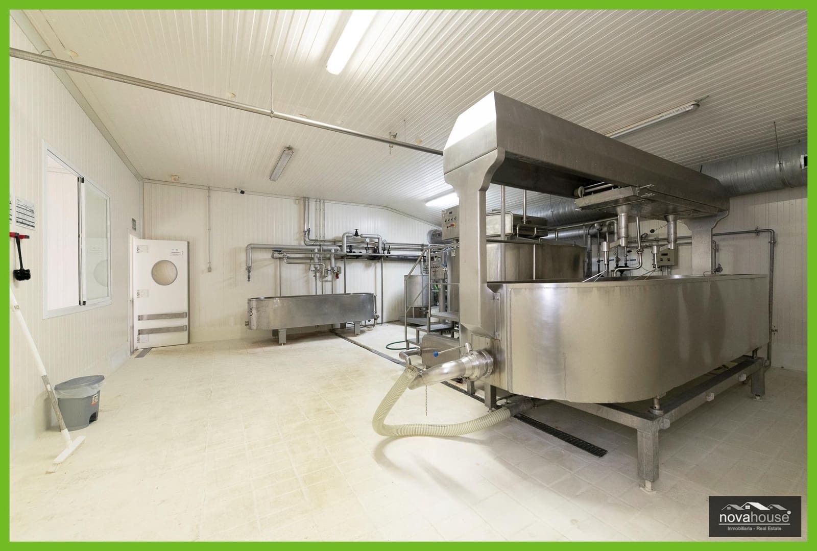 Bedrift til salgs i Malaga by - € 1 100 000 (Ref: 8968279)